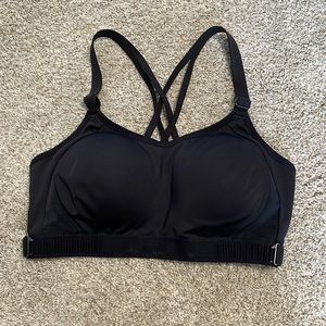 Size large all in motion sports bra with built-in pads
